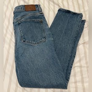 Madewell, classic strait leg, high waist, ankle length jeans size 27